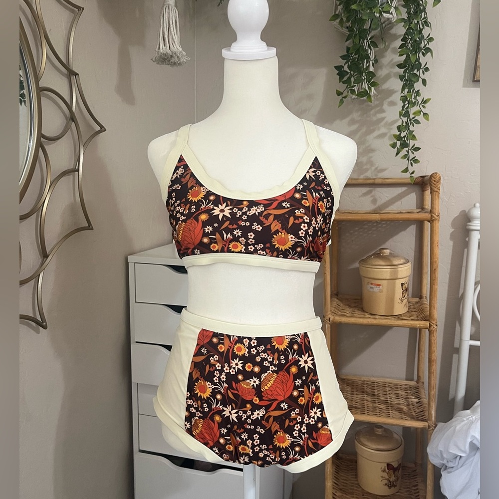 Solstice 70s style swimsuit set